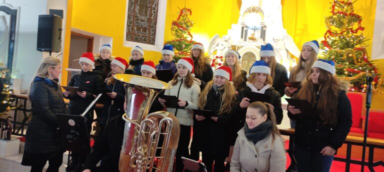 Novoroční koncert Pěveckého sboru nižšího gymnázia